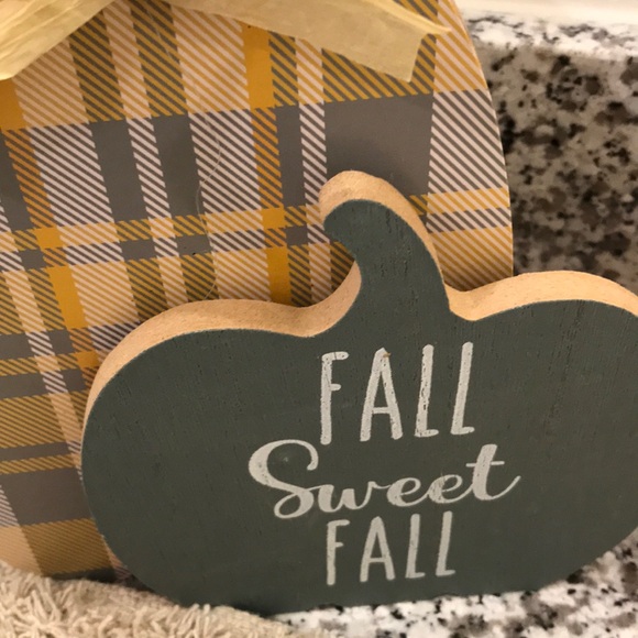Country Farmhouse Fall Plaid Tray Decor Pumpkin Decor Final Sale - Picture 4 of 4